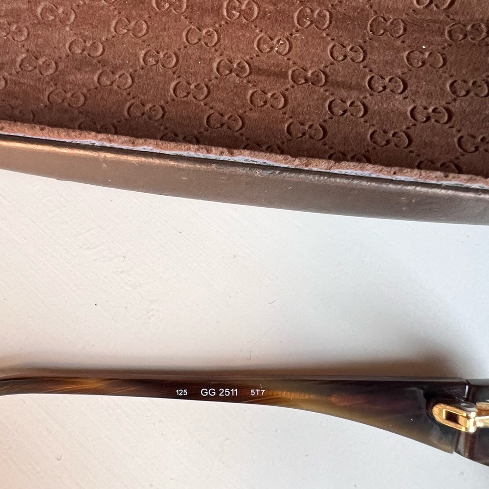 GUCCI Brown Slim Rectangular Women's Eyeglasses with Case - Picture 4 of 6